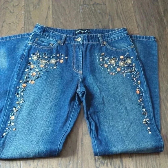 🔥Host Pick🎉Bedazzled  Jeans - Picture 1 of 12